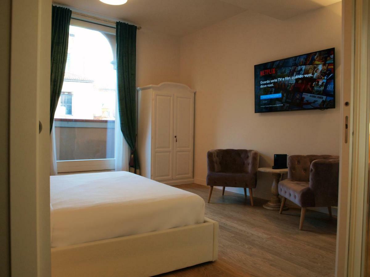 Cosmopolitan Central Rooms Bolonia Zewnętrze zdjęcie
